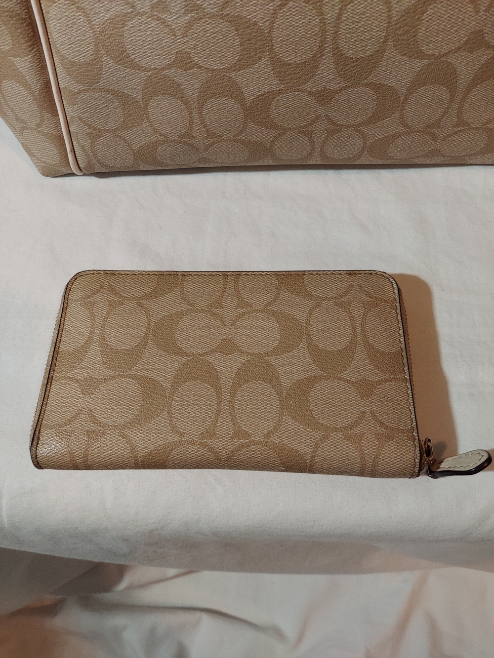 Coach Signature Ava Chain Tote & Matching Zip Wallet Set - Khaki/Chalk - Picture 5 of 14